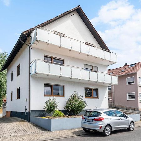 Ruhiges und zentrales Apartment in Hüttenfeld Lampertheim Exterior foto